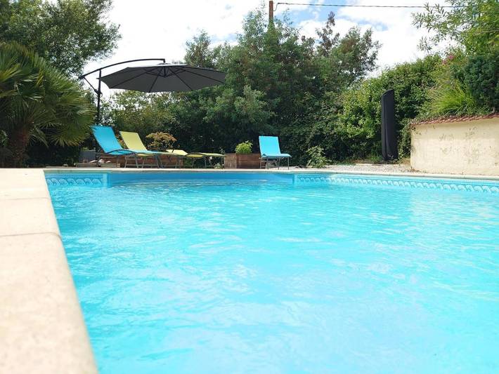 Location de vacances pour 4 personnes, avec piscine ainsi que jardin et vue à Panjas - 2
