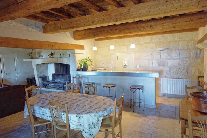 Maison d’hôte pour 3 personnes, avec jardin et terrasse à Arles - 2