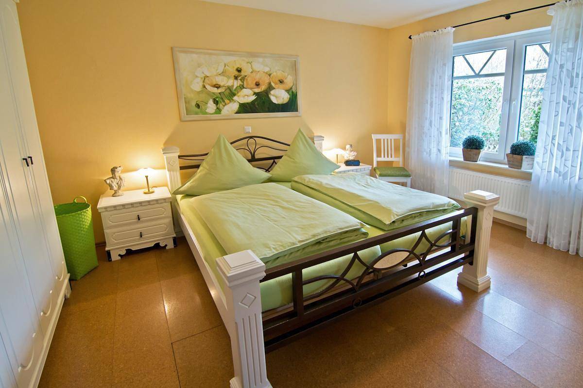 Ferienhaus in Wichte mit Grill, Terrasse und Garten in Berumbur, Norden und Umgebung