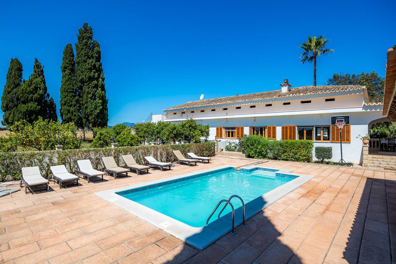Casa rural 'Son Valentí' con vistas a la montaña, Wi-Fi y aire acondicionado in Sa Pobla, Mallorca Norte