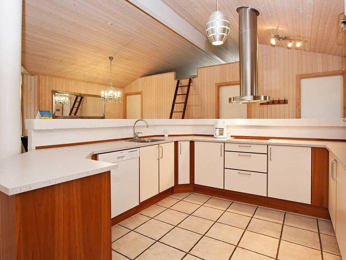Feriehus for 10 personer, med Terrasse og Hage i tillegg til Badebasseng i Gilleleje