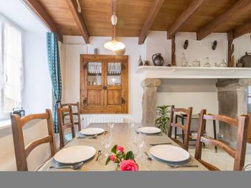 Gîte pour 7 personnes, avec jardin à Éculleville