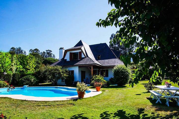 Ferienhaus für 5 Personen, mit Terrasse und Garten in Vigo