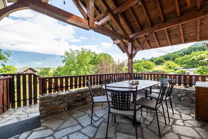 Villa pour 8 personnes, avec jardin, adapté aux familles en Rhône-Alpes - 2