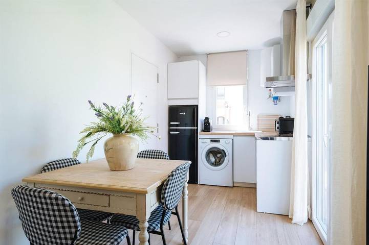 Casa rural para 4 personas, con piscina y vistas además de terraza y jardín, Se admiten mascotas en Zahora - 3