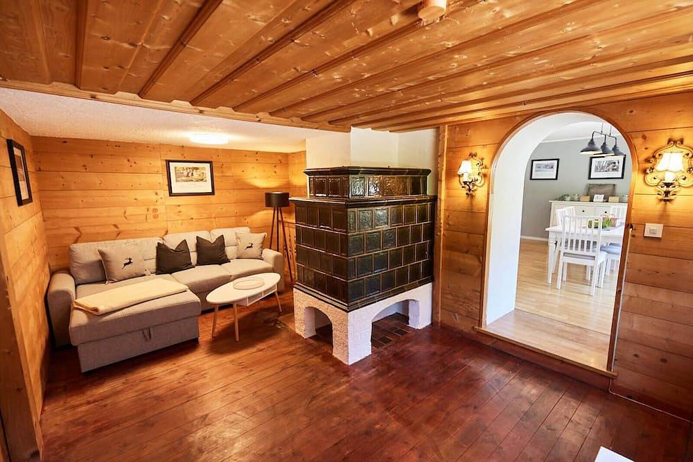 Entire apartment, 2 Bedroom Condo in Rottach-Egern in Rottach-Egern, Bavarian Alps