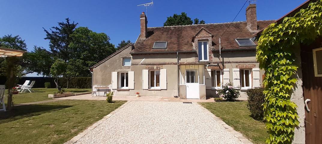 Location de vacances pour 4 personnes, avec terrasse et jardin dans Yonne - 2