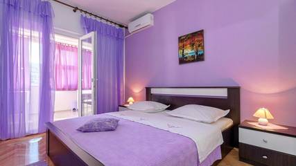 Cottage pour 2 personnes, avec terrasse à Stari Grad