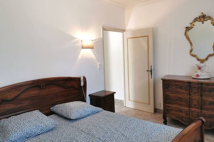 Location de vacances pour 6 personnes, avec terrasse et jardin à Cheval-Blanc - 3
