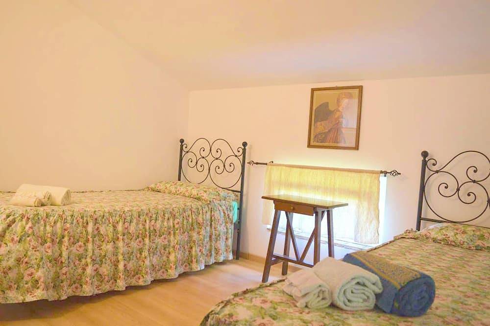 Entire apartment, Homerez - Apartment in Fabriano in Fabriano, Ancona Province