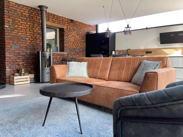 Location de vacances pour 4 personnes, avec Terrasse et Jardin à Braives