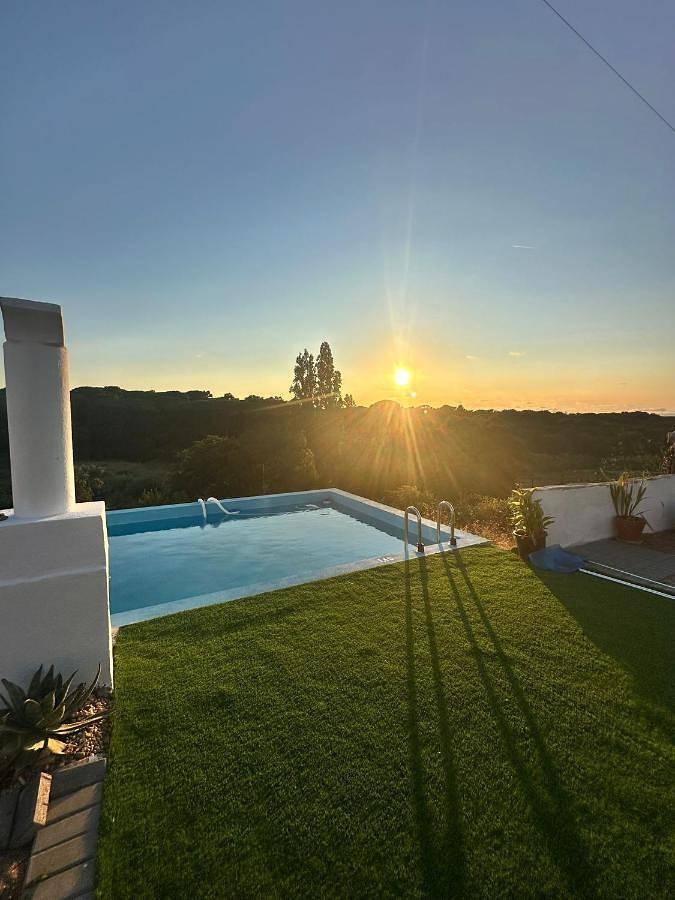 Casa rural para 6 personas, con piscina además de vistas y jardín, Se admiten mascotas en Setubal - 2