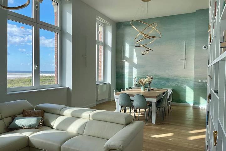 Appartement entier, Face Mer Pieds Dans L'Eau Duplex 4 Chambres 150 M2 8-12 personnes, parking ,WIFI in Berck-Plage, Berck