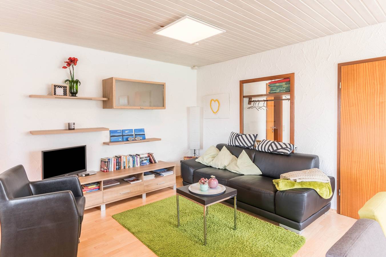 Ganze Wohnung, Charmante Ferienwohnung 1 im Haus Böhler auf der Insel Reichenau mit Seeblick in Reichenau, Untersee