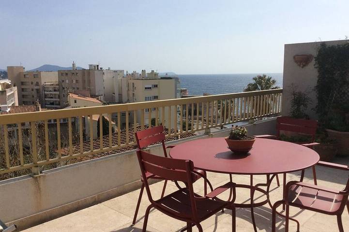 Gîte pour 2 personnes, avec terrasse dans Le Mourillon