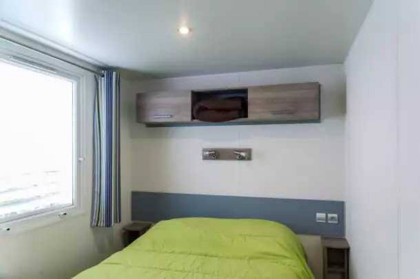 Zecamping 3 étoiles familial piscine couverte mobil-home Tv 26m2 in Arles-sur-Tech, Région de Céret