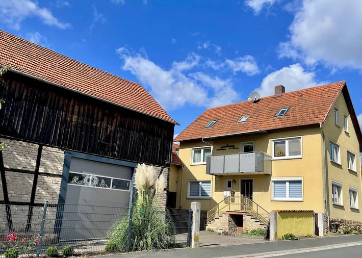 Ferienwohnung für 3 Personen, mit Balkon und Balkon/Terrasse sowie Terrasse und Pool