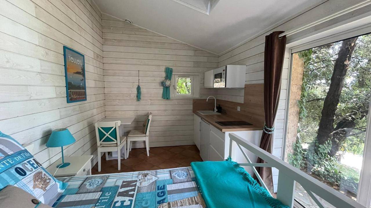 Appartement entier, One-Bedroom Apartment in La Valette-du-Var, Côte méditerranéenne (France)