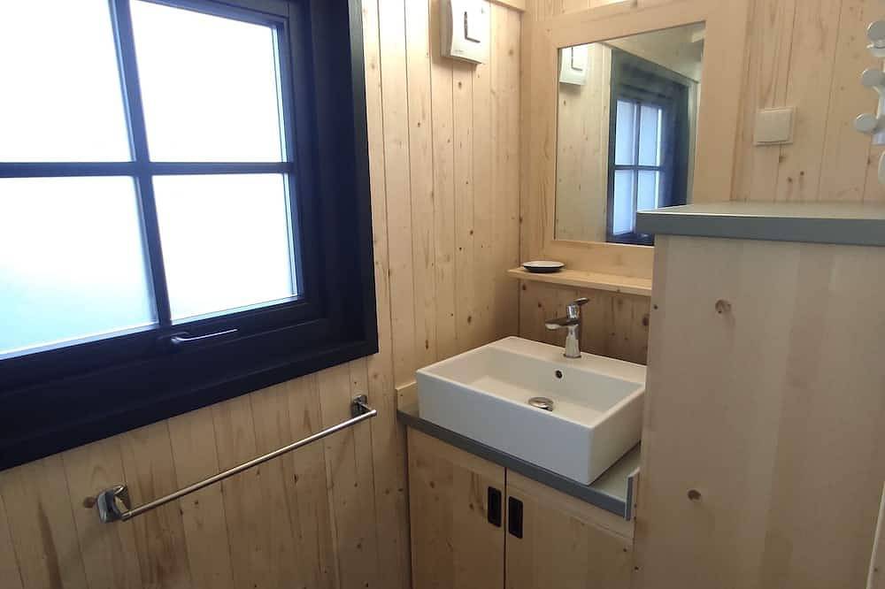 Berghütte-Klassisch-Ensuite mit Bad-Seeblick in Flayat, Regionaler Naturpark Millevaches en Limousin