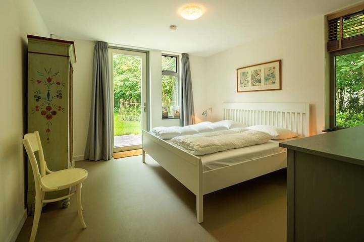 Villa für 10 Personen, mit Terrasse und Garten in Renesse - 2