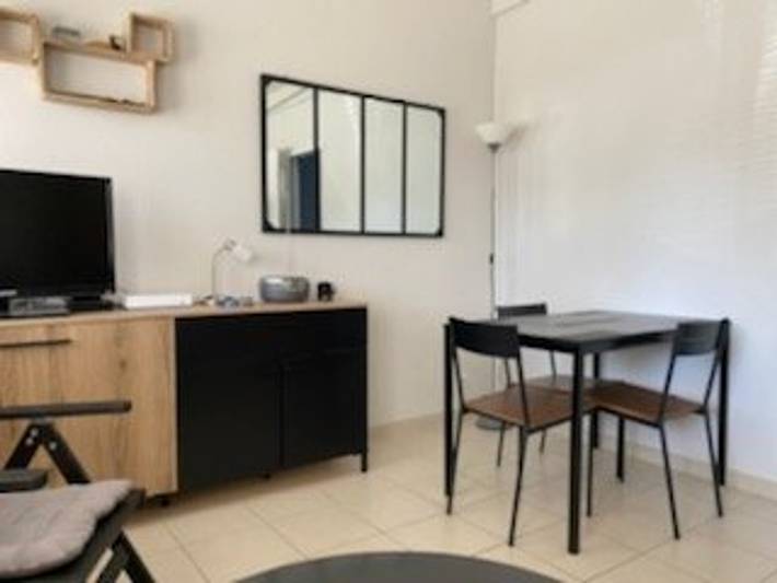 Gîte pour 4 personnes, avec jardin dans Plage de la Grande Conche - 2