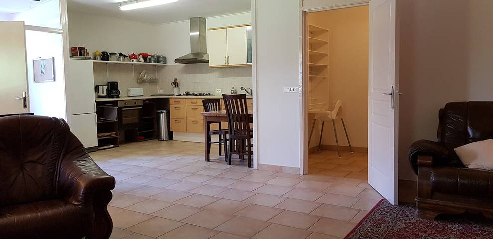 Gîte pour 12 personnes, avec jardin ainsi que piscine et terrasse à Avèze - 4