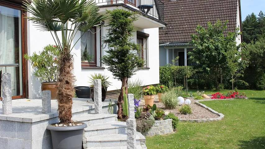 Ferienwohnung für 4 Personen, mit Garten und Balkon - 1