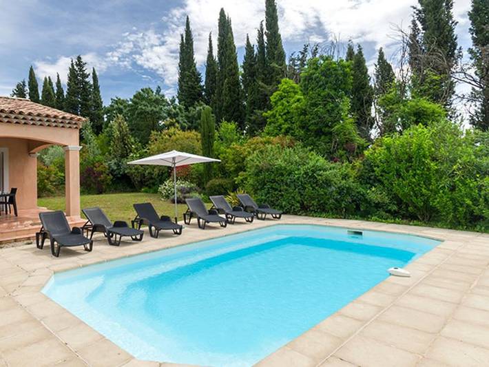 Maison d’hôte pour 8 personnes, avec Bassin pour enfant à Callian