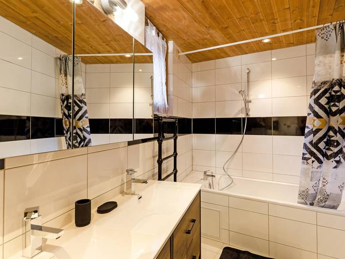 Gîte pour 10 personnes, avec sauna et balcon à Peisey-Nancroix - 4