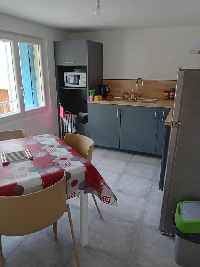Appartement entier, Two-Bedroom Apartment in Lascabanes, Quercy