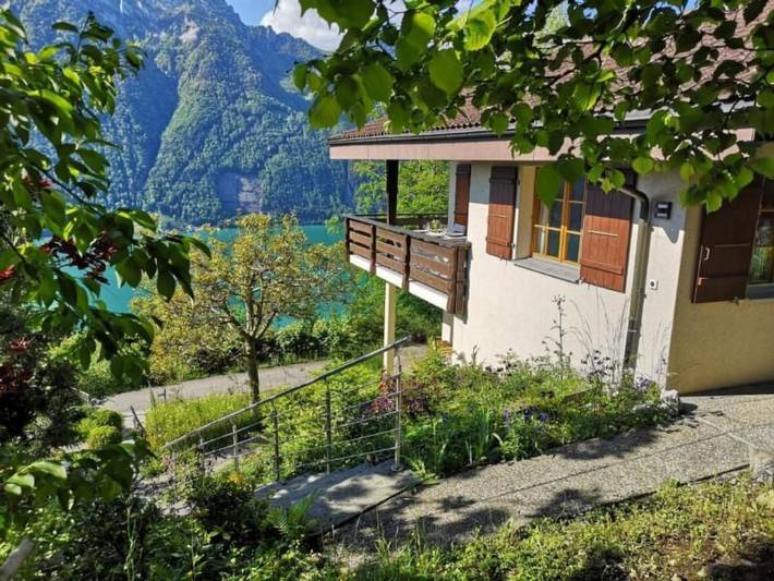 Ferienhaus für 4 Personen, mit Balkon und Terrasse sowie Garten im Uri
