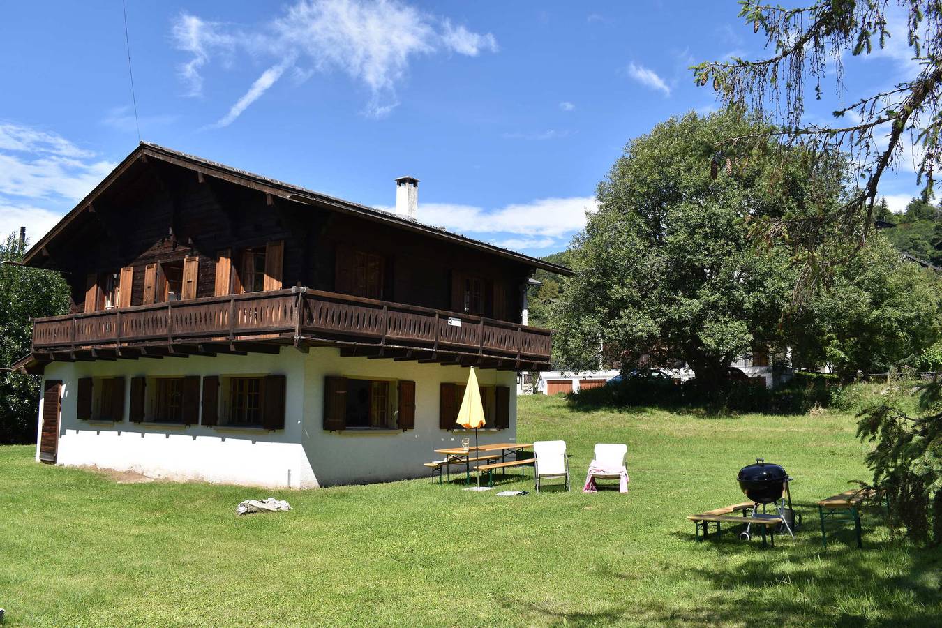 Barbisettes n° 43, Chalet mit großem Garten in Chalais (Schweiz), Walliser Alpen