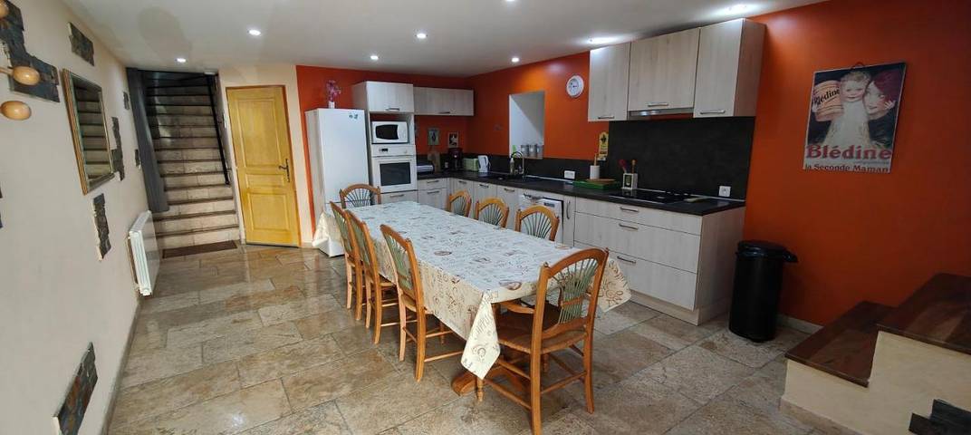 Location de vacances pour 8 personnes, avec vue à Ispagnac - 3