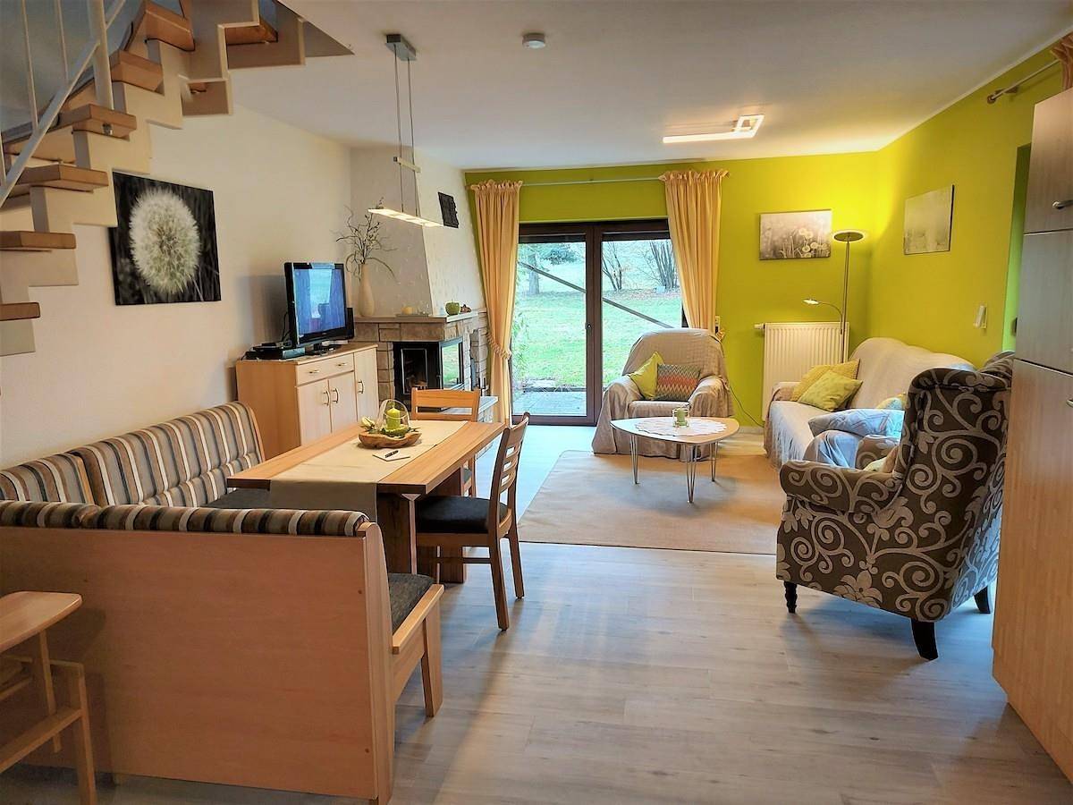 Geheel vakantieappartement, Appartement, douche, Wc, 3 slaapkamers in Wahlrod, Westerwald