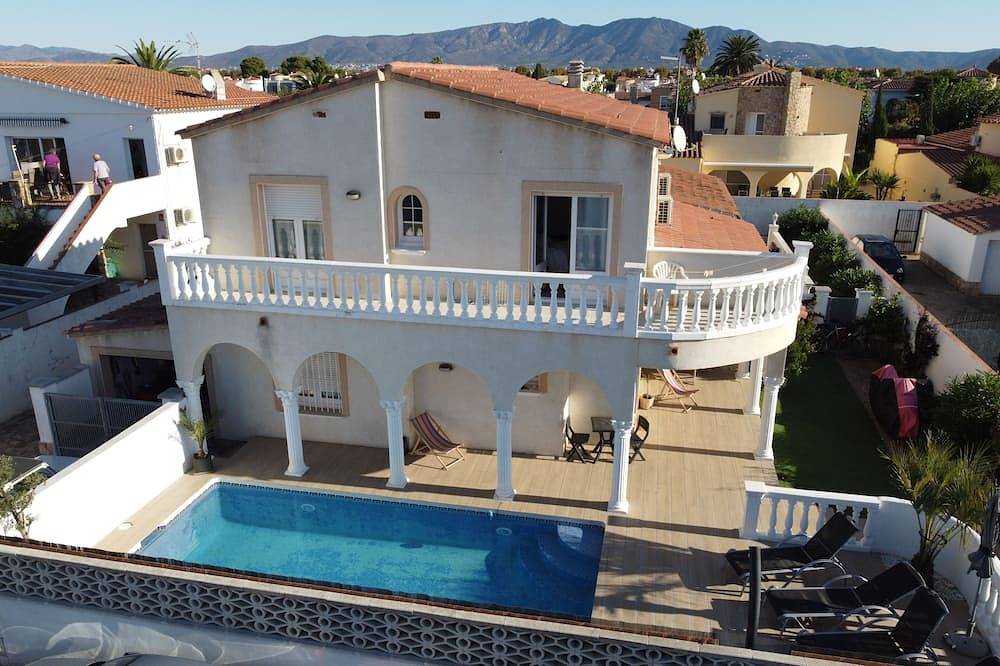 Casa vacanza a Costa Brava a partire da 389€ a notte