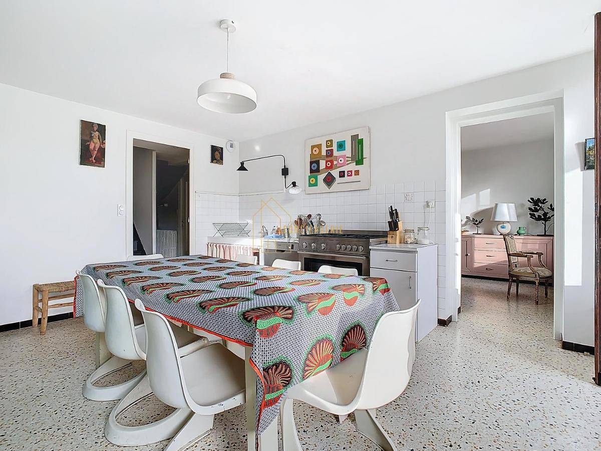 Five-Bedroom House in Paladru, Région de La Tour-du-Pin