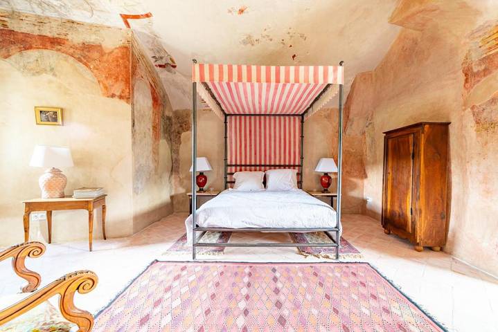 Chambre d’hôte pour 2 personnes, avec vue ainsi que piscine et jardin à Sainte-Jalle - 4