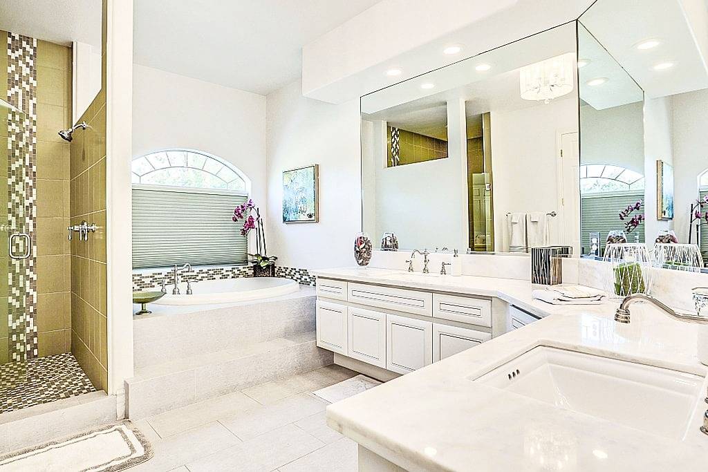 Luxurious, dog-friendly home w/ a home office, private pool, spa & gas grill in Rancho Mirage, Coachella Valley