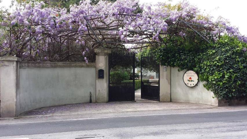 B&b per 3 persone, con Terrazza e Giardino nonché Panorama a Modica