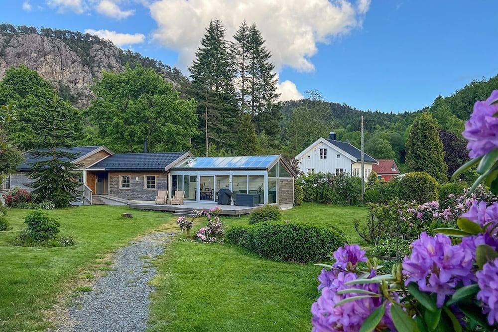 Schönes Haus in Flekkefjord mit Sauna in Flekkefjord
