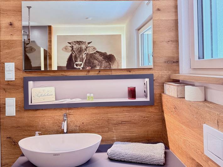 Ganze Wohnung, Ferienwohnung Allgäutraum - hell und hochwertig mit Whirlpoolwanne in Scheidegg, Bayerisch Schwaben