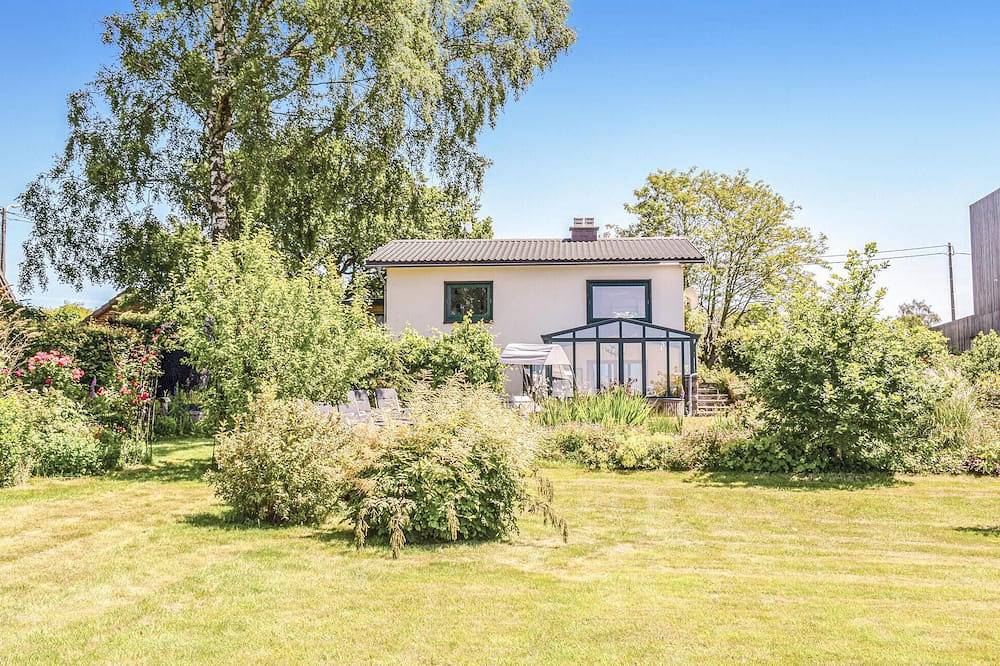 Awesome home in Ovifat with sauna in Waimes, Nature park Hautes Fagnes