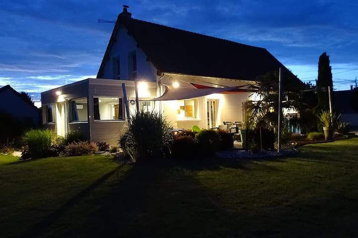 Maison de vacances pour 9 personnes, avec Jacuzzi ainsi que Terrasse et Jardin à Cour-Cheverny