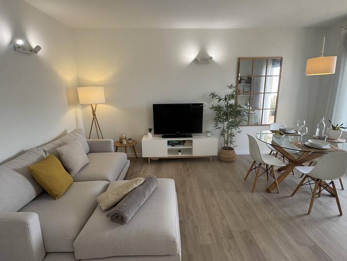 Apartamento vacacional entero, Precioso apartamento en el Pau 5 de Alicante para 2 personas in Alacant, San Juan Playa (Alicante)
