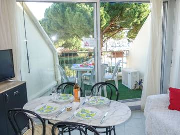 Appartement De Vacances pour 4 Personnes dans Port Camargue, Le Grau-du-Roi, Photo 2