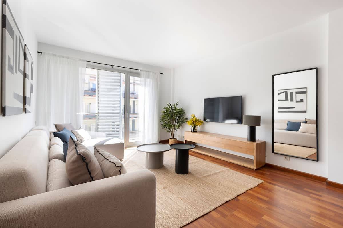 Apartamento entero, Apartamento de vacaciones para 4 personas con jardín in Centro Barcelona, Barcelona
