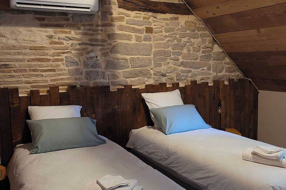 Charmant gite **** pour 10 à 14 personnes entre Dole et Besancon, dans le Jura in Orchamps, Jura
