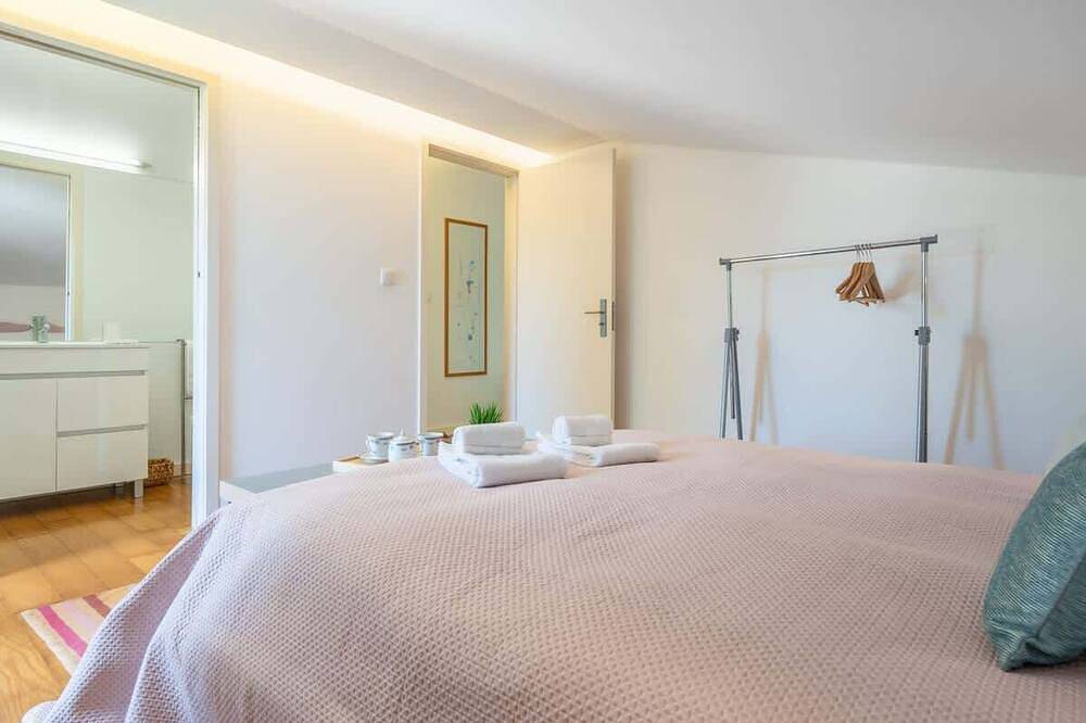 Casa dos Ciprestes - Pool & Vines Haven in Serra do Marão, Lamego