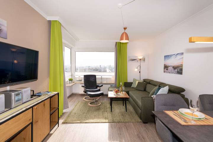 Ferienwohnung für 4 Personen, mit Meerblick und Balkon sowie Seeblick in Lensterstrand - 2