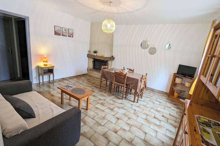 Location de vacances pour 4 personnes, avec piscine ainsi que terrasse et jardin à Balazuc - 4